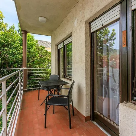 Apartment Zec *