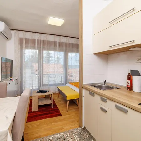 Zec Apartament Selce